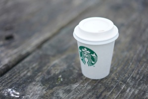 An Alternative ‘Straw-less lid’ At Starbucks