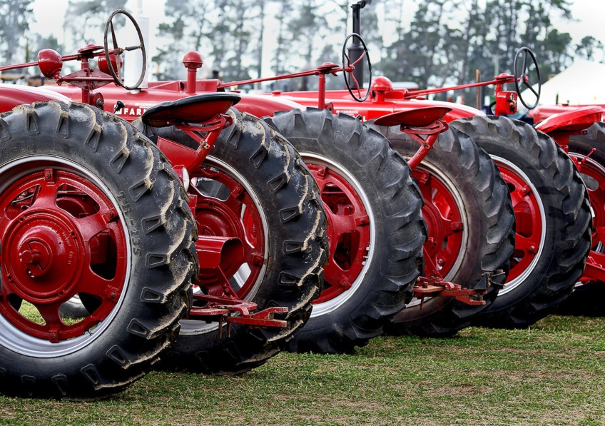 New Holland Agriculture equips women farmers in Uganda with tractors