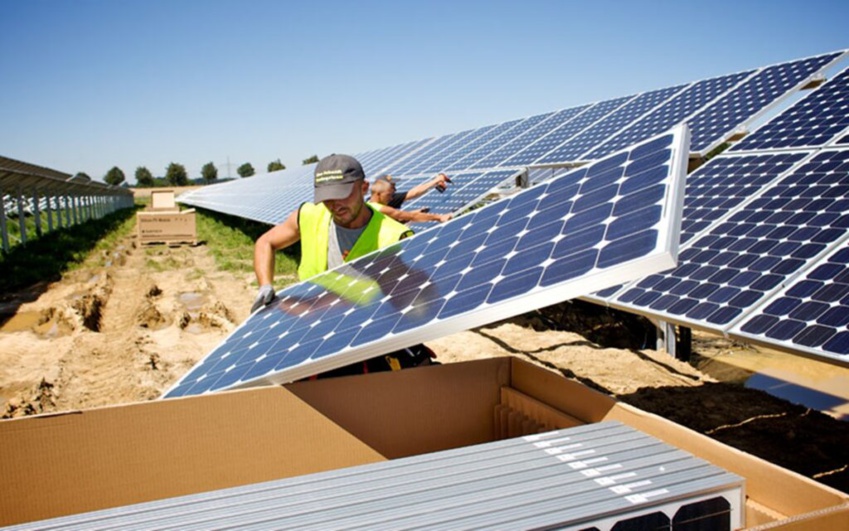 Solar and Wind Energy: Key to California’s Net-Zero Emissions Goal by 2045