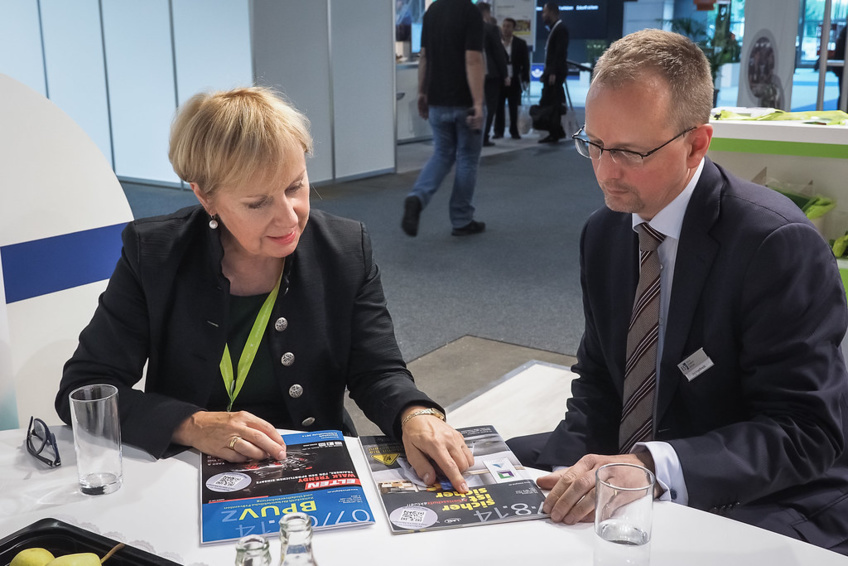 EU-OSHA's Impact: Promoting Safe Workplaces in Europe EU-OSHA's Impact: Promoting Safe Workplaces in Europe