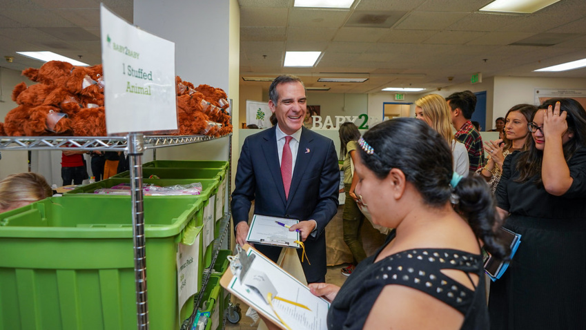 Baby2Baby & Huggies Expand Maternal Health Program with HHS Partnership