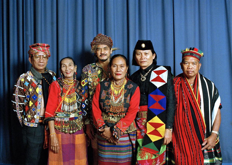 Empowering Women and Indigenous Communities in Global Biodiversity Conservation Empowering Women and Indigenous Communities in Global Biodiversity Conservation