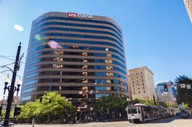 U.S. Bank's Micae Brown Leads Business Access Tours to Empower Entrepreneurs U.S. Bank's Micae Brown Leads Business Access Tours to Empower Entrepreneurs