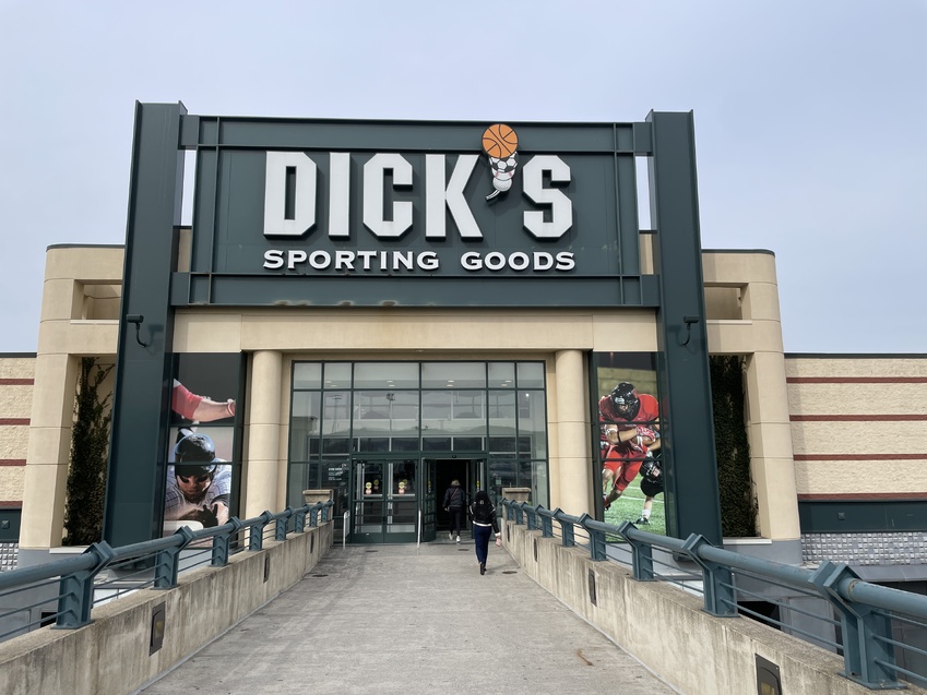 DICK’S Sporting Goods Foundation Boosts Youth Sports with Grants, Events, and Disaster Relief DICK’S Sporting Goods Foundation Boosts Youth Sports with Grants, Events, and Disaster Relief