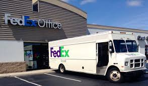 FedEx Brazil Marks 10 Years of Uniform Recycling Program Creating 37,000 Blankets