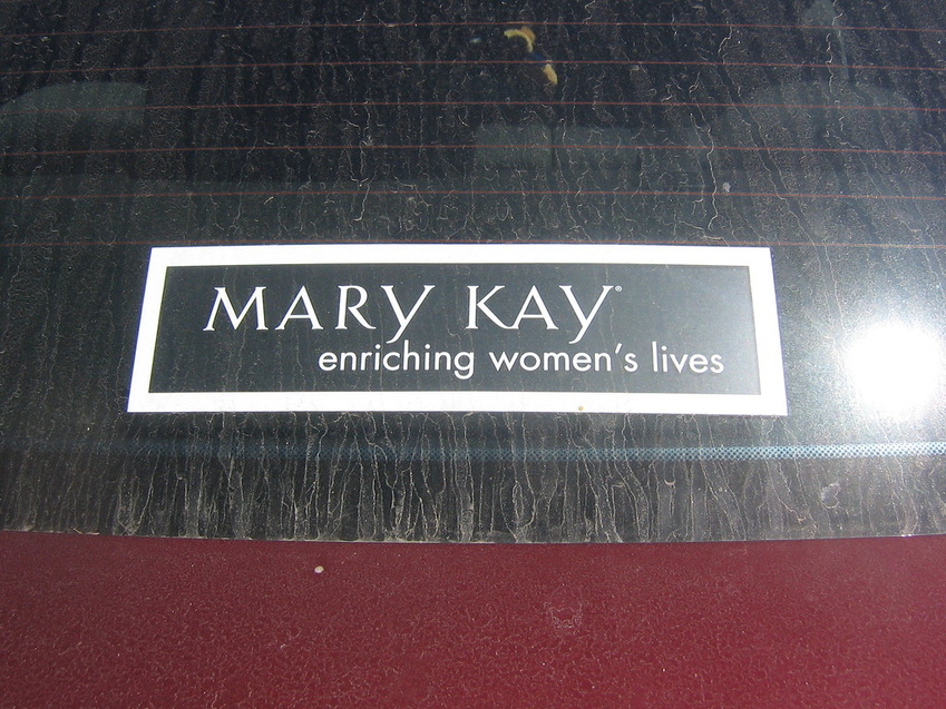 Mary Kay Empowers Young Women in STEM at Regeneron ISEF