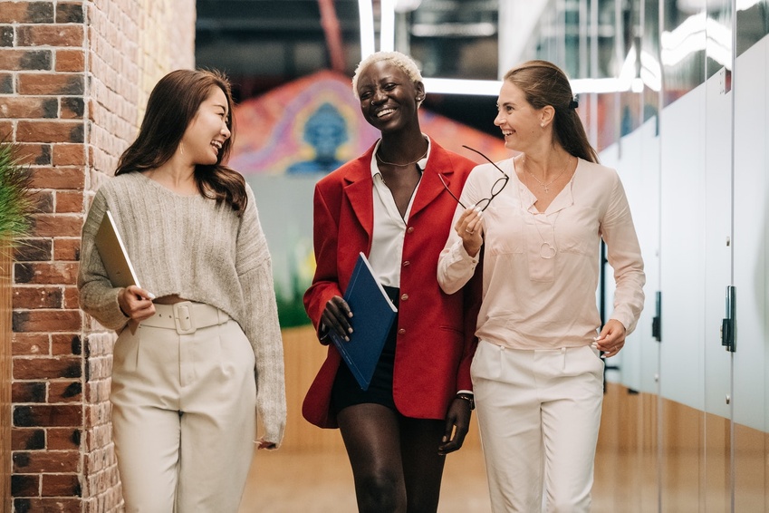 How Women Entrepreneurs Are Driving Digital Transformation in Small Businesses How Women Entrepreneurs Are Driving Digital Transformation in Small Businesses