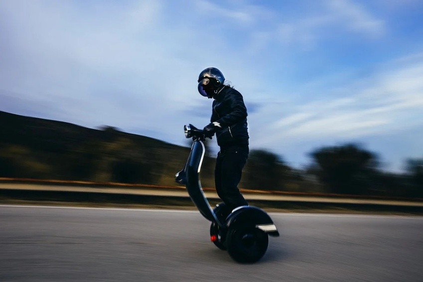 NAVEE Scooters and Golf Trolleys Shine at London Design Awards 2026