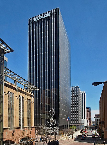 Source: commons.wikimedia.org; (CC BY-SA 4.0) Source: commons.wikimedia.org; (CC BY-SA 4.0)