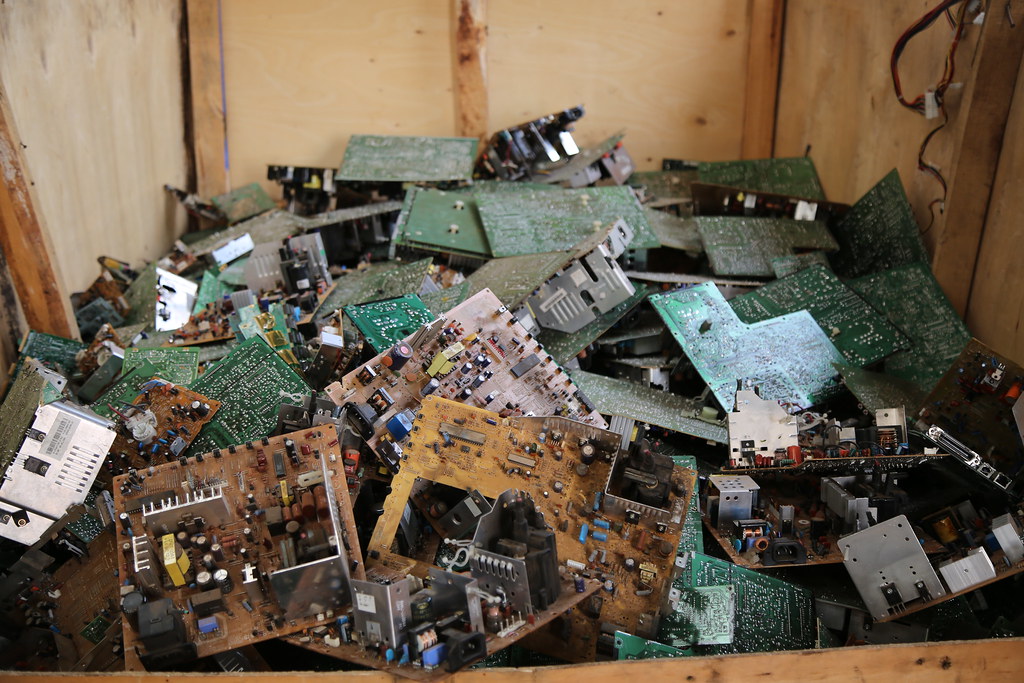 Fifth Third Bank creates E-Waste recycling events at Michigan