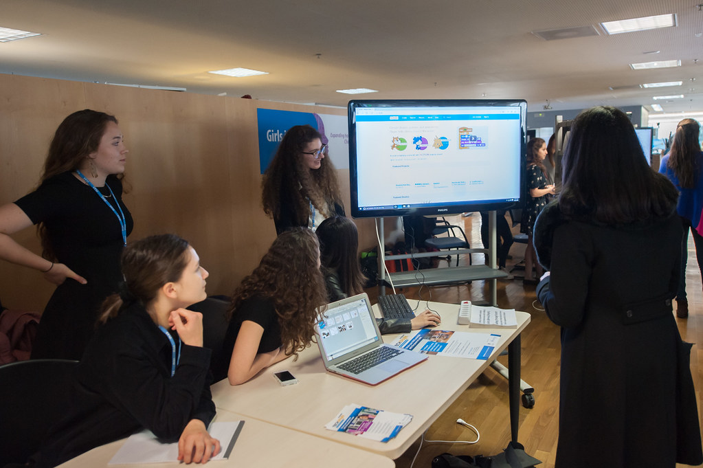 Women can rock at Tech Women can rock at Tech