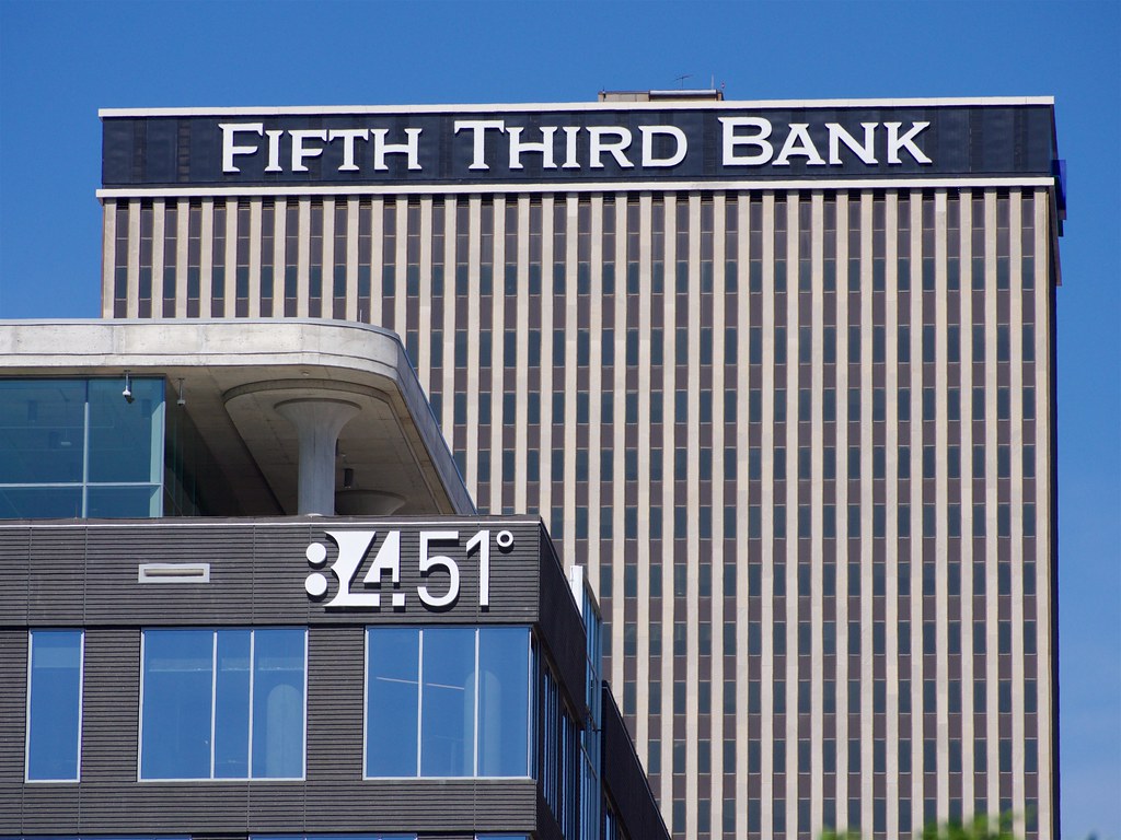 Fifth Third Bank opens full service banking centre at Historic West End