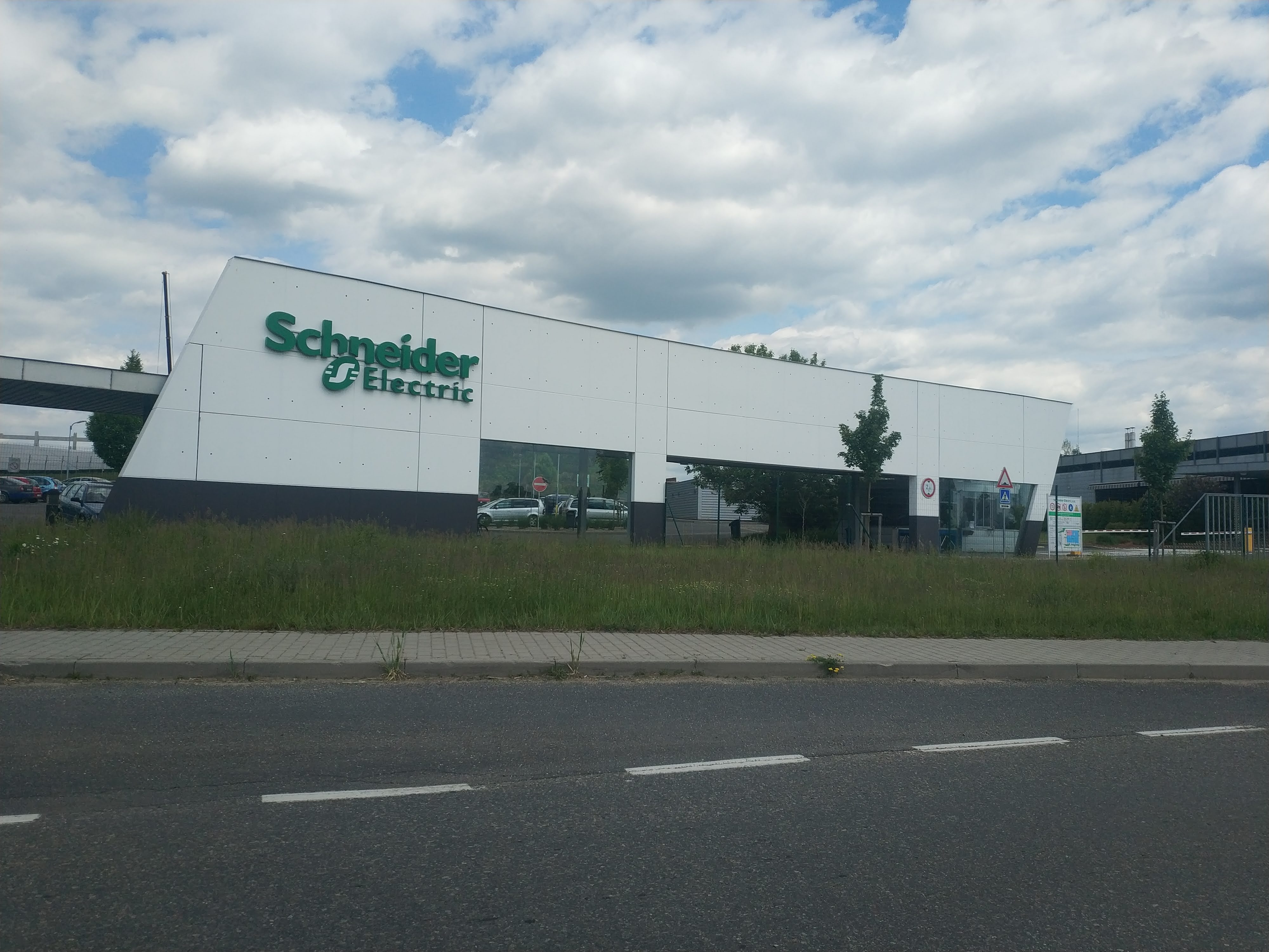 Schneider Electric’s Q2 ESG Highlights and Sustainability Impact Score