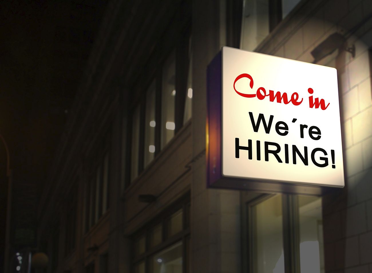 Maximizing Employee Engagement on Social Media for Recruitment, Retention, and Growth