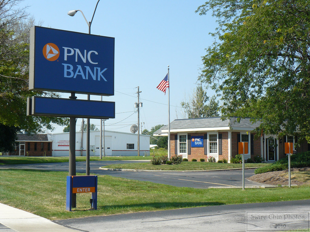 PNC Bank Boosts Scholarship Program to $10,000 Awards for College Students PNC Bank Boosts Scholarship Program to $10,000 Awards for College Students