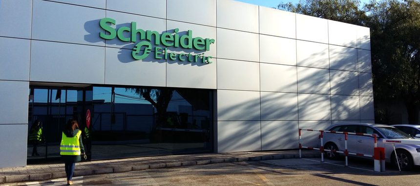 Schneider Electric Partners with Kimberly-Clark for Sustainable Energy Solutions and Decarbonization Schneider Electric Partners with Kimberly-Clark for Sustainable Energy Solutions and Decarbonization