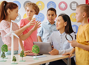 Sustainable Classroom Built from Recycled Plastic at Isidoro School in Marinilla Sustainable Classroom Built from Recycled Plastic at Isidoro School in Marinilla