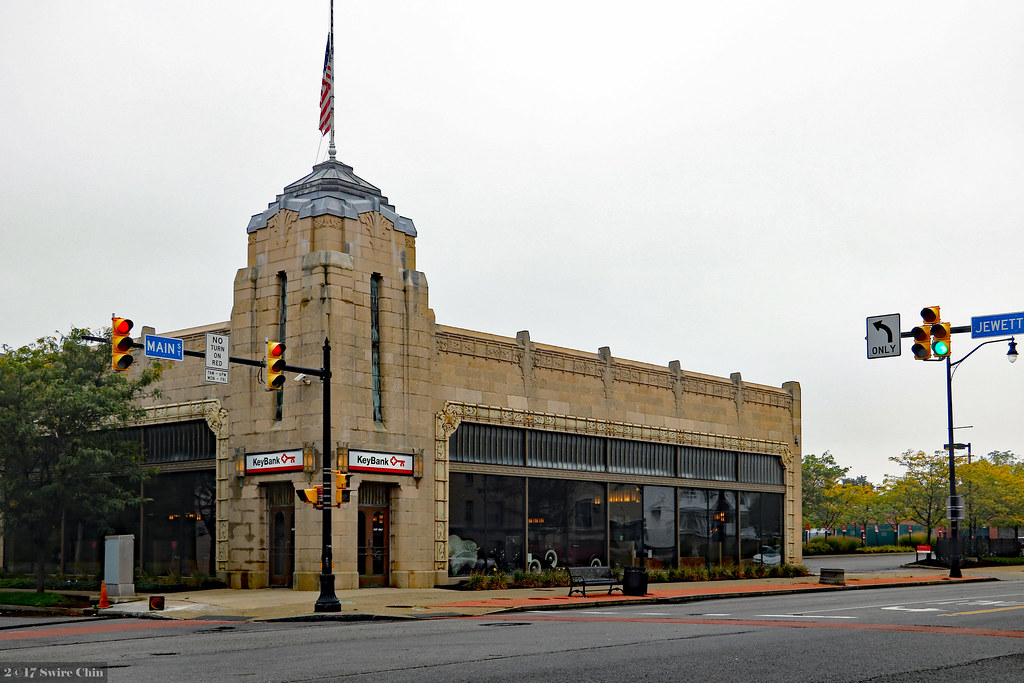 KeyBank Awards $525K to Western PA Education Programs Through EITC KeyBank Awards $525K to Western PA Education Programs Through EITC