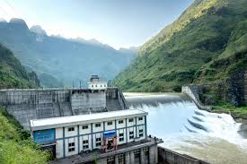 How One Hydroelectric Dam Powered Textile Industry Growth