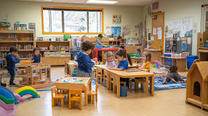 Safe Pathways to Schools: Improving Road Safety and Mobility in Porto Alegre Safe Pathways to Schools: Improving Road Safety and Mobility in Porto Alegre