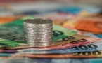 Cashless economy in Europe: whom does it benefit?