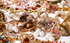 Professional thieves decamp jewelries worth 12.5 Million